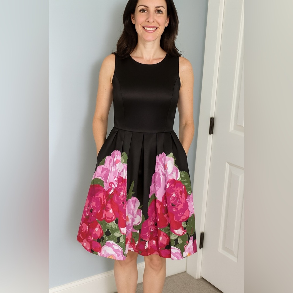 Women's Floral-Print Pleated Fit & Flare Dress Size 4 Tahari brand new W/O tags